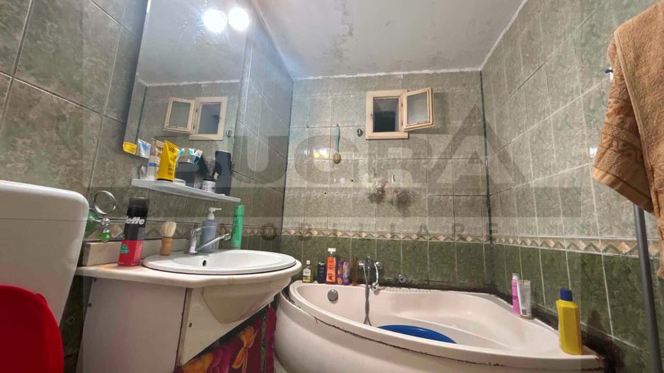 Apartament cu 4 camere, 80 mp, decomandat, strada Clujului - Poză 12