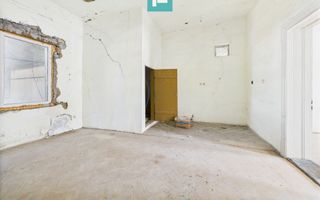 Clădire cu 5 camere cu teren și hală în Cenad - Poză 5