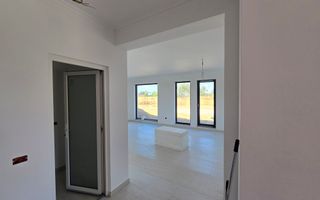 Satu Mare, Zona Auchan, Casa individuala cu tripane,  zona linistita. - Poză 5