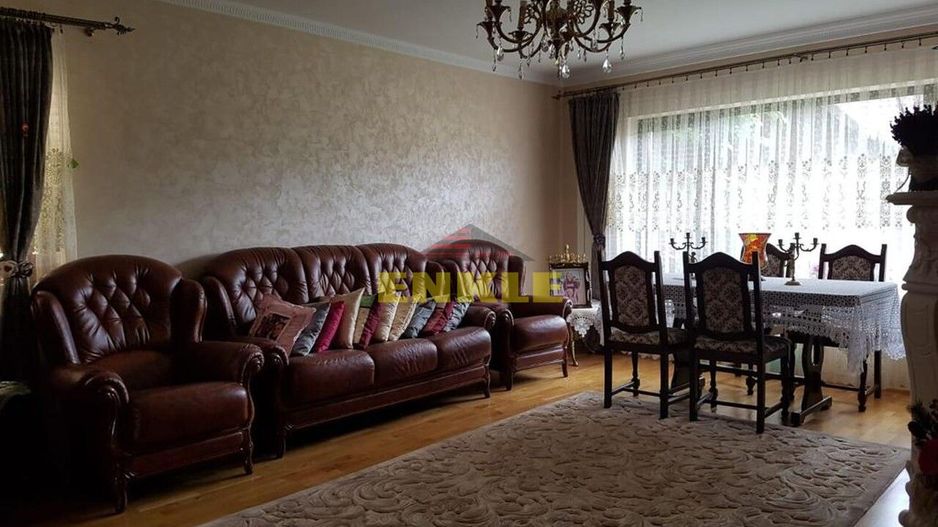 Casa , P+1+teren, 700 mp,zona Calea Nationala ,pret 320000 Euro Negociabil - Poză 5