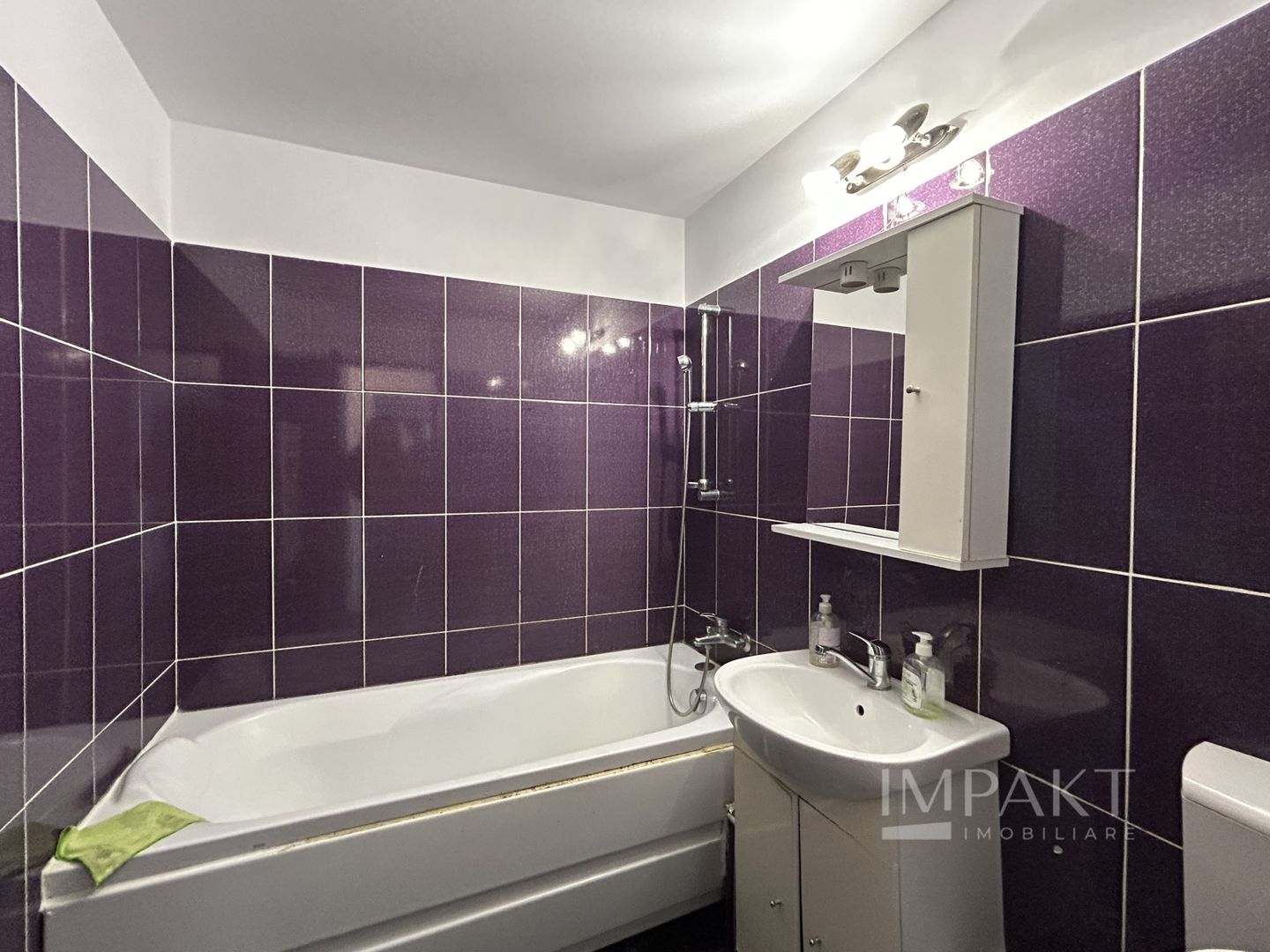 Apartament pentru 2 studenti, cu 2 camere decomandate in Cipariu ! - Poză 8