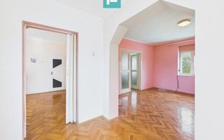 Casă cu 7 camere, ideală pentru familie, Grădiște - Poză 6