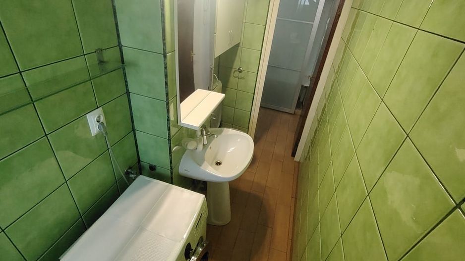 Garsoniera metrou Tineretului - Loc parcare inclus - Poză 10