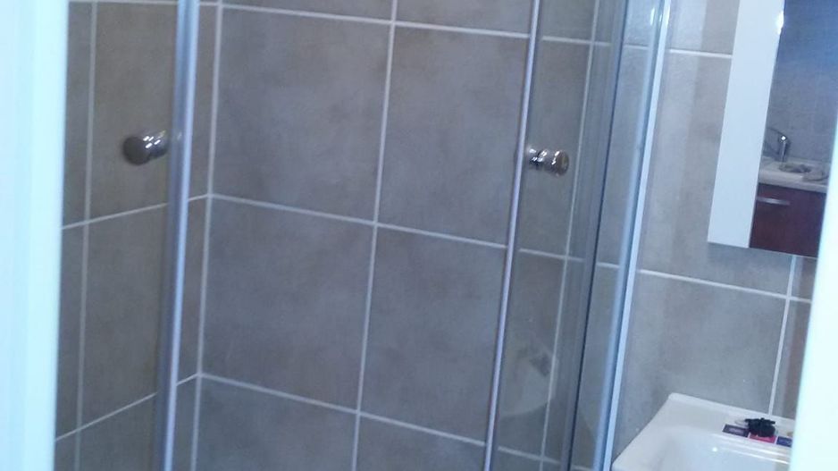 Garsoniera renovata, baie proprie, mobilata - Micro 40, langa Mall - Poză 7