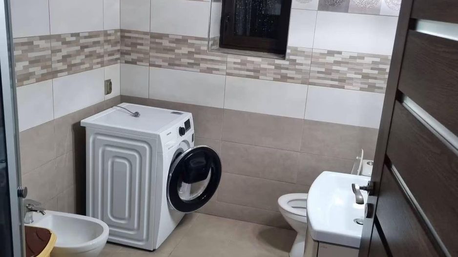 Casă de vânzare | Mobilată și utilată | Curte + Terasă | 210.000 € - Poză 10