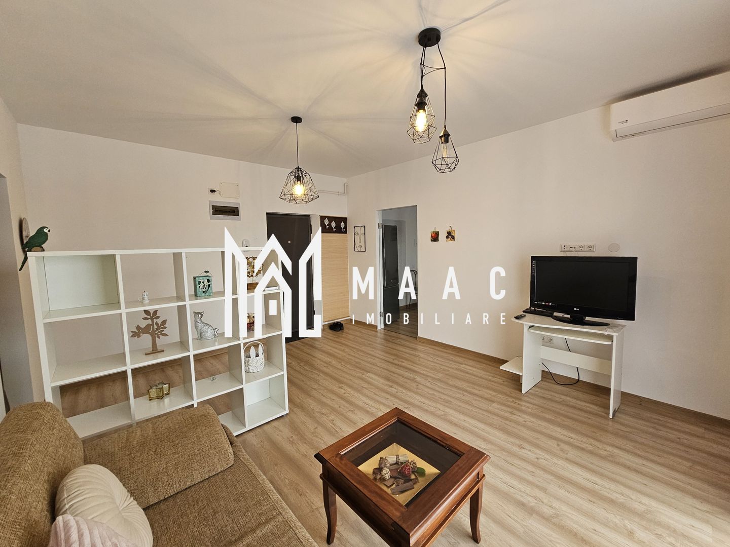 Apartament 1 camera | Etaj 2 | Loc de parcare | Terasa 12 mp - Poză 1