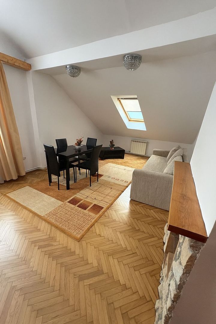 Apartament spatios cu 3 camere, Cart. Andrei Muresanu - Poză 1