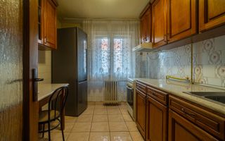 Apartament 3 camere - etaj 3 - bvd. Revolutiei - COMISION 0 - Poză 4