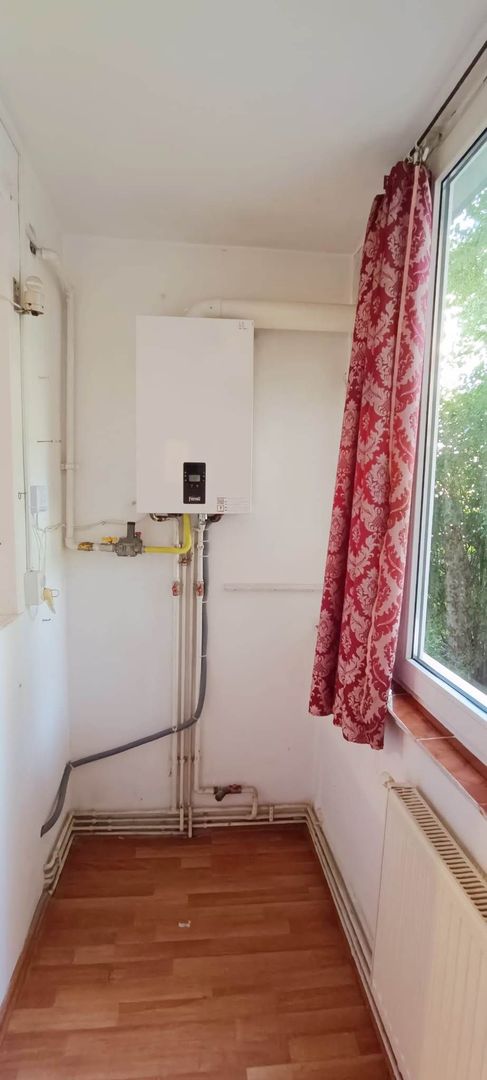Apartament circular in cartierul astra - Poză 7