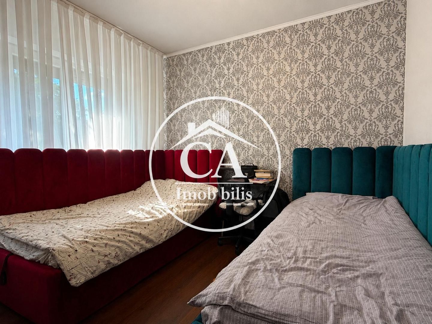 Apartament de închiriat cu 3 camere în zona Rogerius, Oradea - Poză 3
