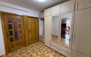 Apartament 2 camere – Zona Bazar. - Poză 2