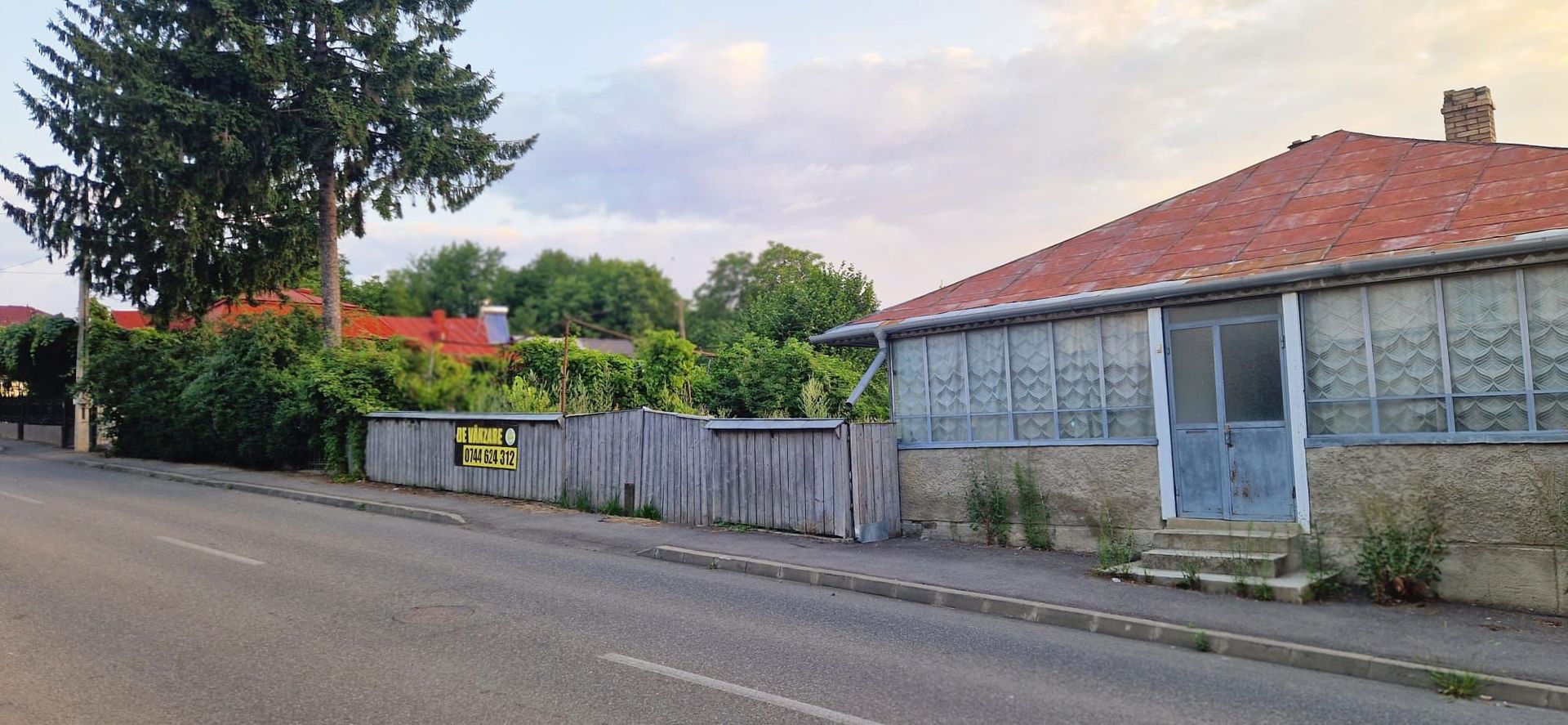 SE VINDE-Teren intravilan central Falticeni - Poză 1