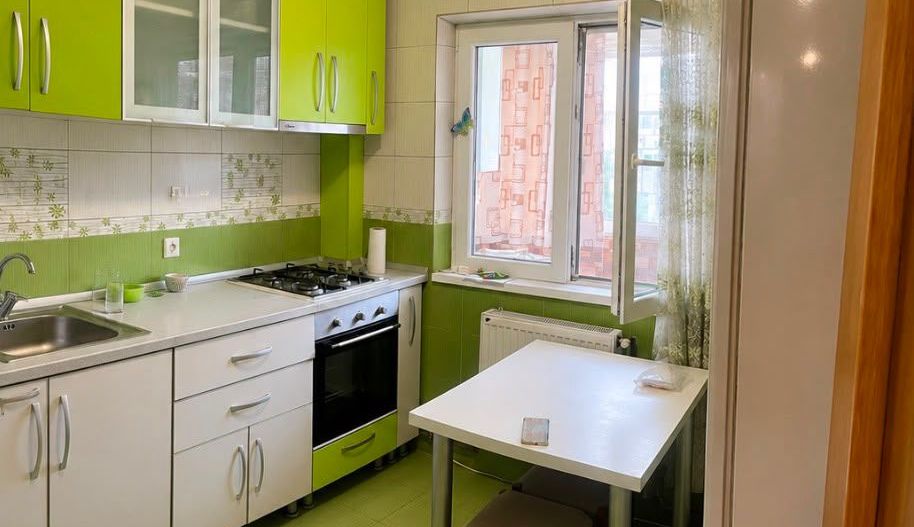 VANZARE 3 CAMERE | CENTRALA PROPRIE | 2 BAI | ZONA APUSULUI-MARGELELOR - Poză 1