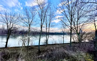 Teren 6000 mp pozitie deosebita lacul Baneasa adancime 140 m - Poză 26