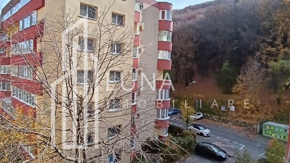 De vanzare apartament 3 camere spațios – Valea Cetății | 77 mp - Poză 3