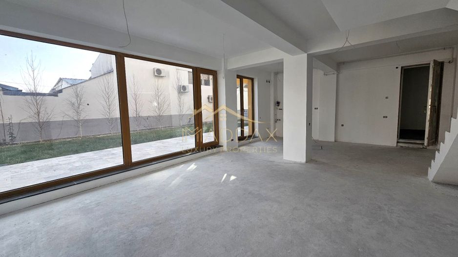Apartament de vanzare 3 camere tip Duplex***Curte 110mp***Piata Domenii - Poză 3