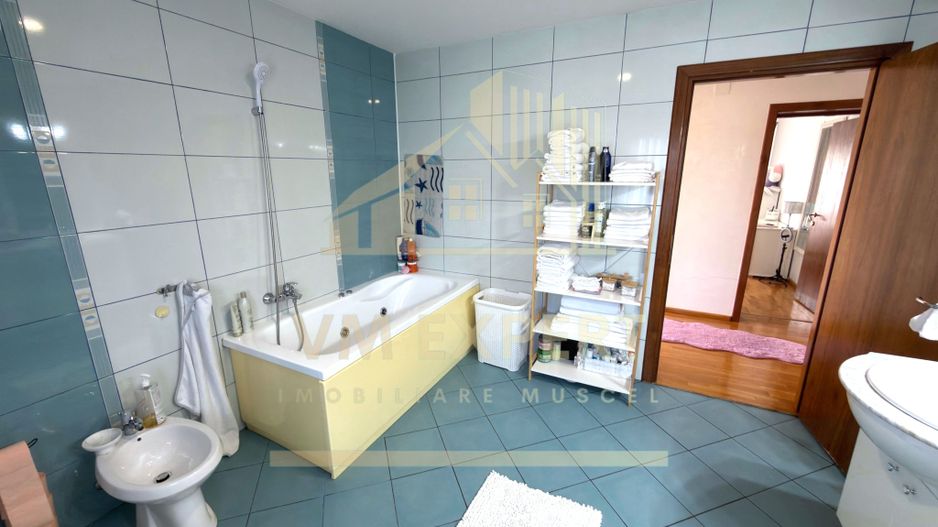 CASĂ 5 CAMERE TEREN 1600 MP CAMPULUNG - Poză 50