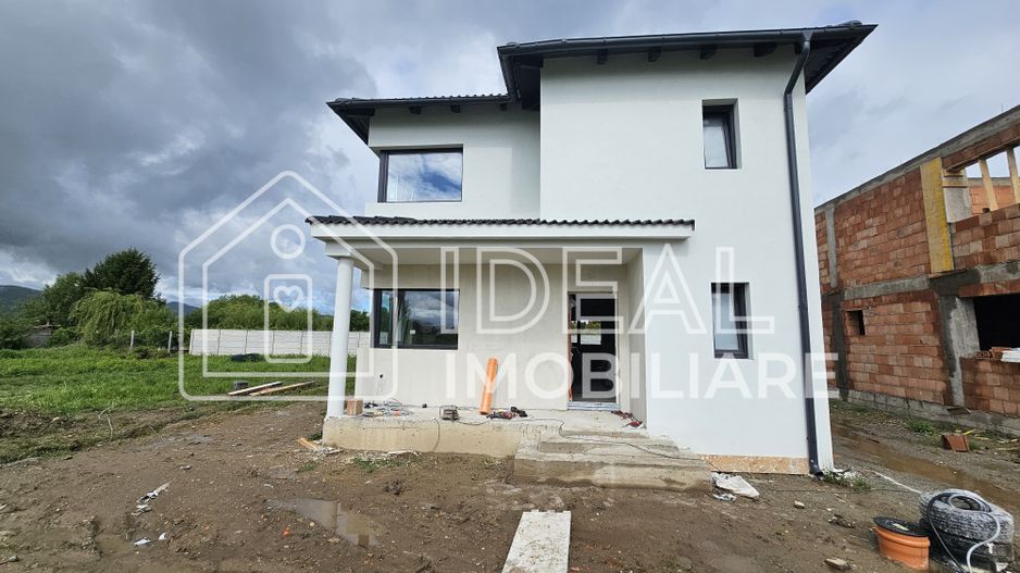 Casa Individuala Moderna cu 4 camere, in Cristian - Poză 4