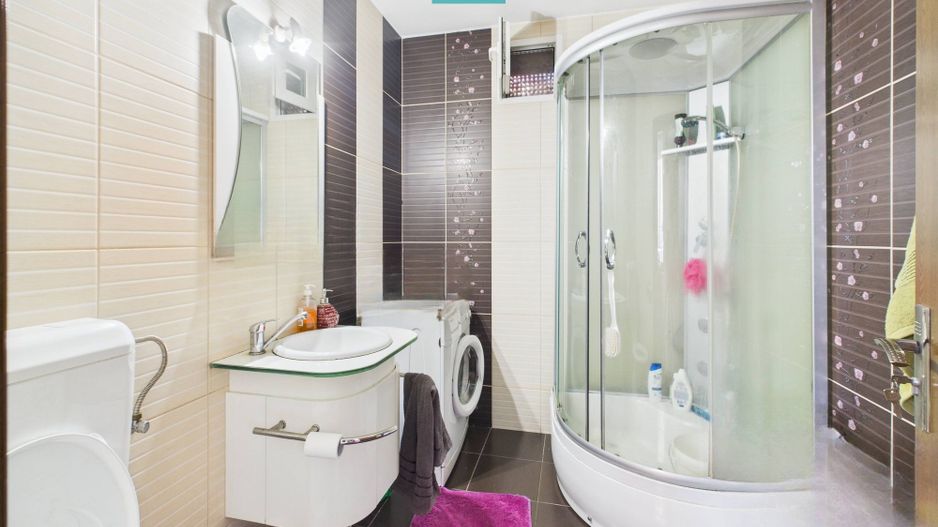 Casă cu 4 camere, curte și atelier mecanic - Sebeș - Poză 7