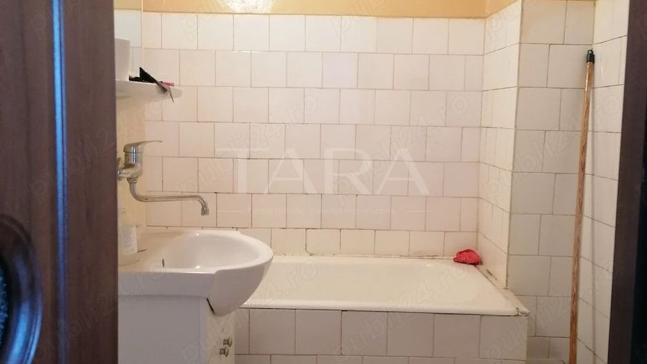 Apartament 2 camere, decomandat, zona Minerva, centrală proprie. - Poză 5