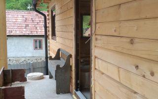 Casă nouă din lemn | Curte generoasă | Rășinari - Poză 1