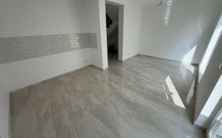 Finisaje la alegere. Vatra veche a satului. La asfalt - Poză 2