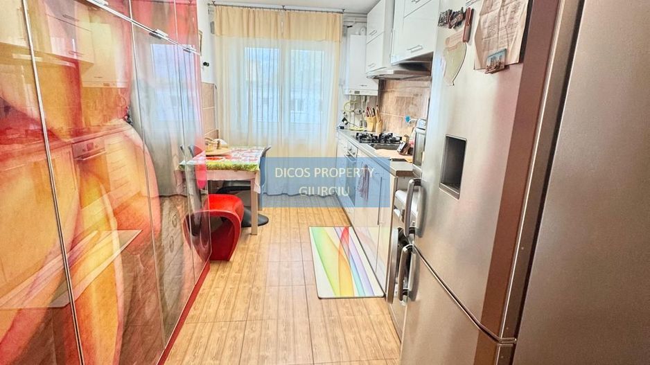 Apartament 3 camere, 64 mp, Nicolae Titulescu, etaj 4 - Poză 6