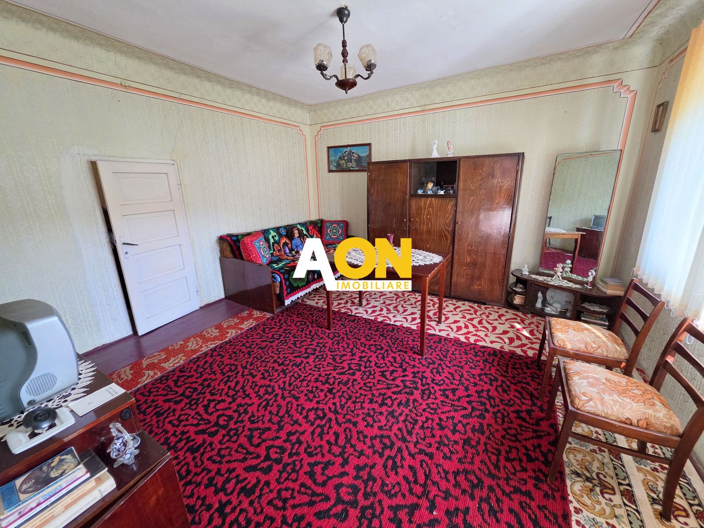Casa traditionala, 3 camere, la asfalt, 1685 mp teren, Ciugud - Poză 10