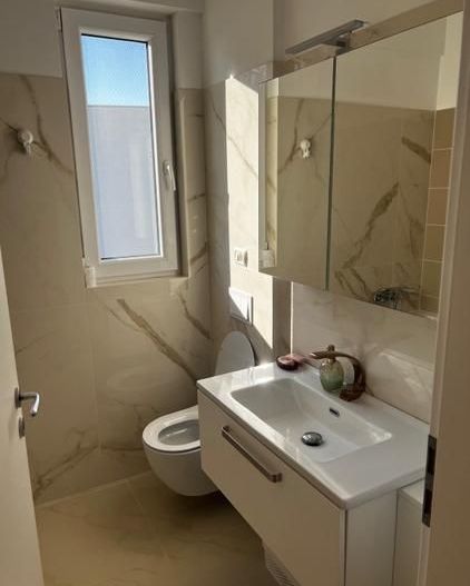 Apartament cu 3 camere, 2 bai si loc de parcare - Poză 25