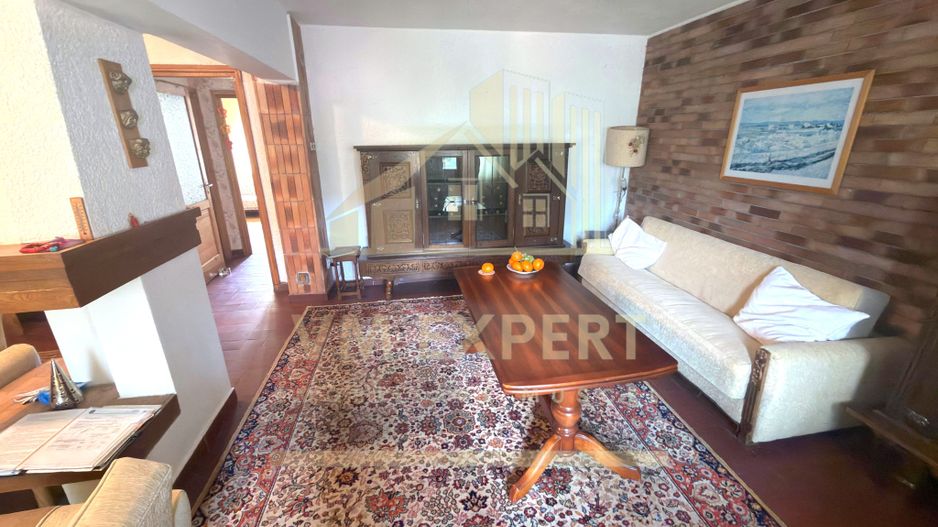 APARTAMENT 4 CAMERE ETAJ 3 CENTRU PRIMĂRIE CAMPULUNG - Poză 3