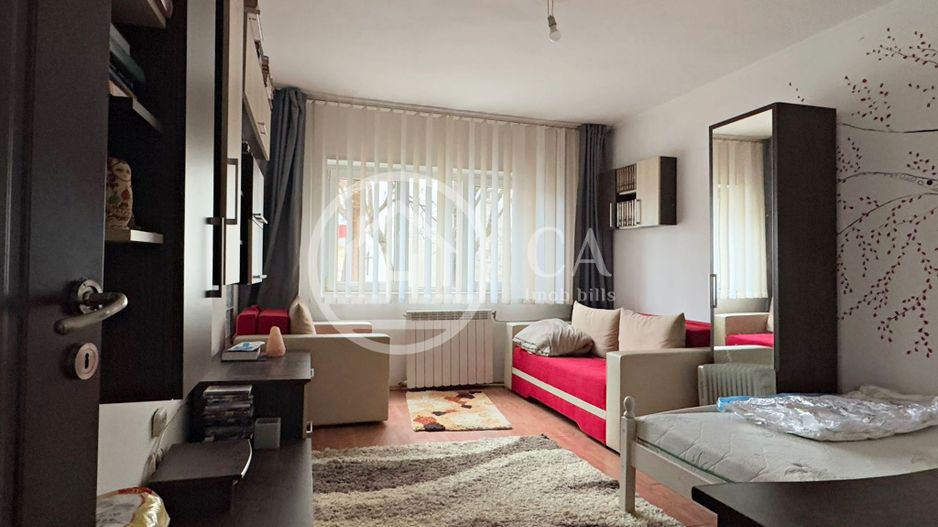 Apartament cu o camera de vanzare in zona Rogerius, Oradea - Poză 1