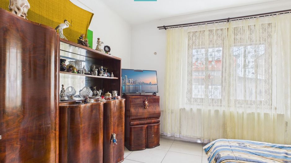 Casă cu 4 camere în zona Parneava - Poză 17