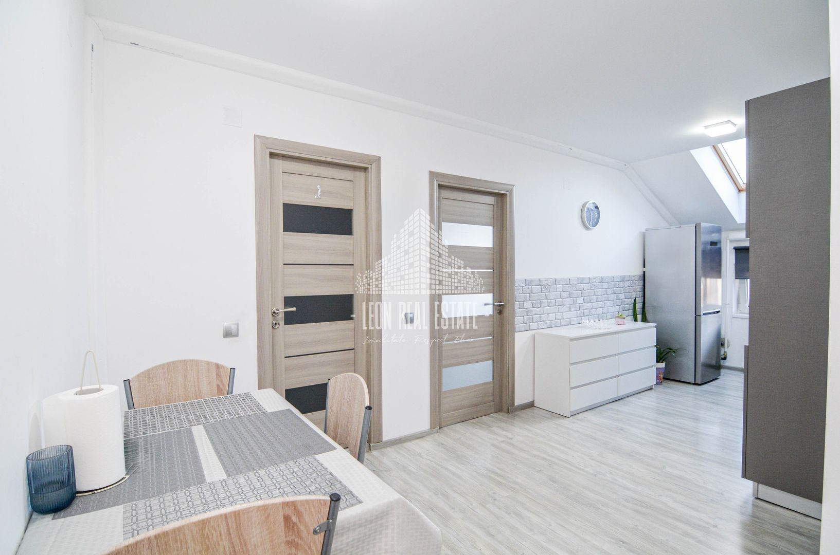 Apartament 2 camere Decomandate cu loc de parcare, Floresti - Florilor - Poză 8