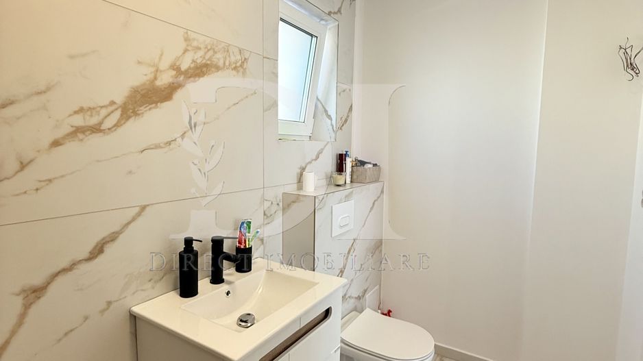 Casă la cheie | 3 dormitoare | Zona restaurantului Il Milanese - Poză 12