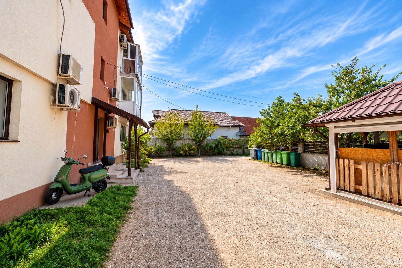 Apartament 2 camere de vanzare, 67mp mobilat, parcare, bloc cu 6 ap. - Poză 31