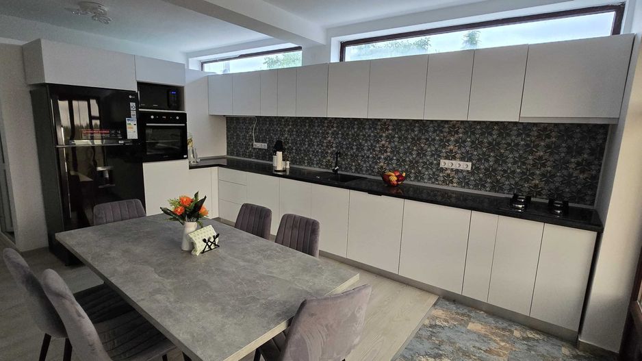 Casă De Închiriat  | Ideală Pentru Locuință Sau Afaceri - Poză 3