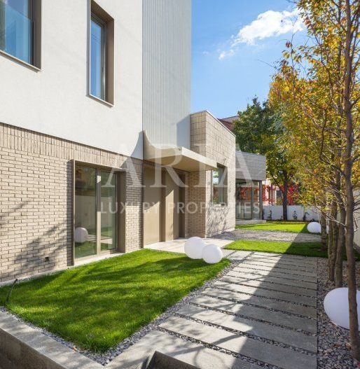 MODERN VILLA - LUXURY GATED COMMUNITY - Poză 2