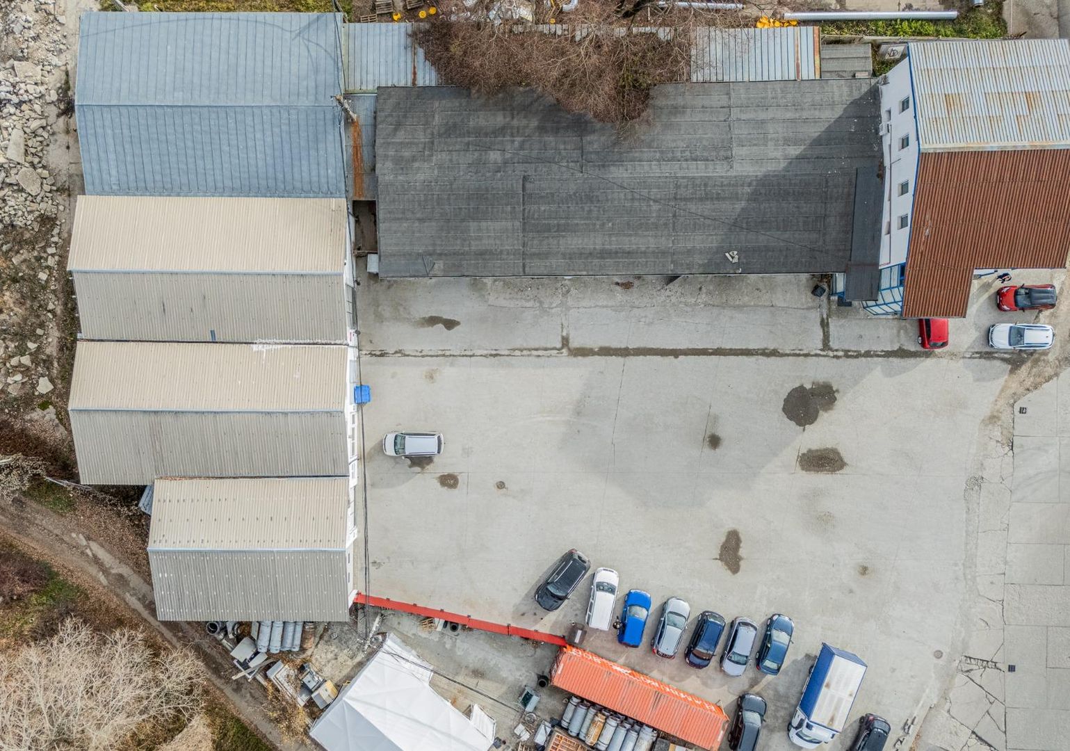 Hala + birouri, 3300 mp teren, toate utilitatile - Poză 12