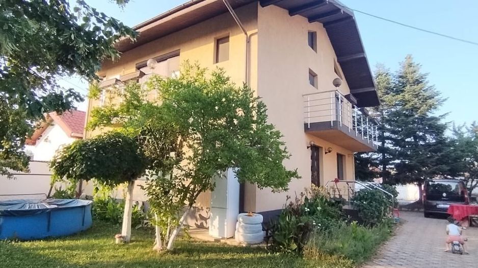 Vila 5 camere cu piscina,teren 618mp,constr.2011,Colentina-Andronache - Poză 1