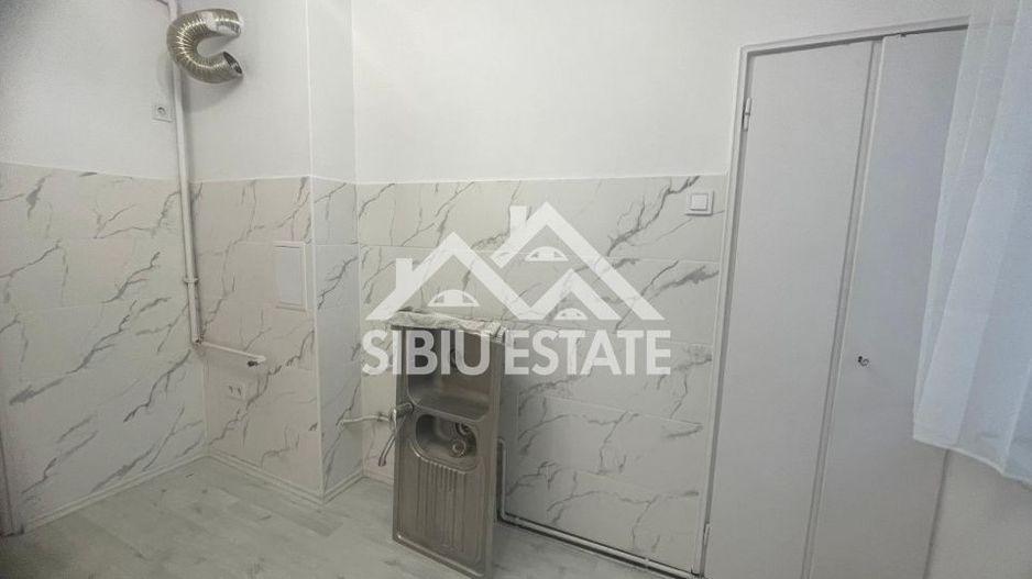 Apartament de vanzare cu 3 camere, balcon, etaj 1 -Zona Calea Dumbravii - Poză 15