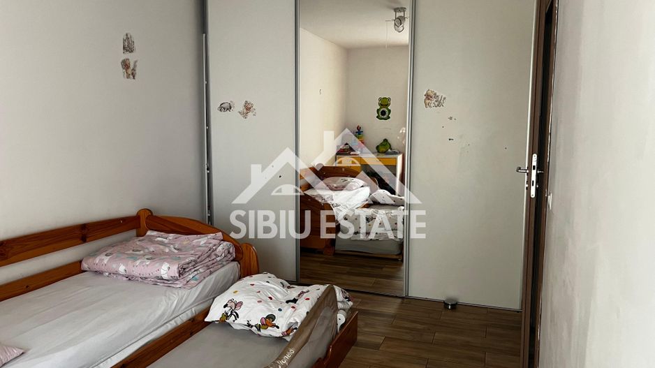 Apartament 3 camere cu grădină 100 mp.  loc de parcare-Calea Cisnadiei - Poză 12