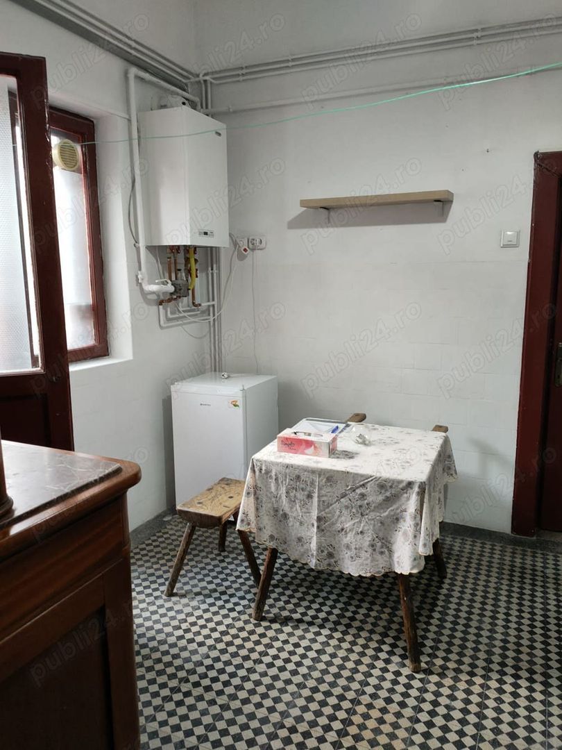 Apartament cu 2 camere in Zona Centrala - Poză 7