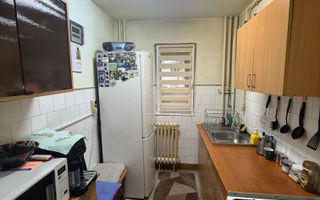 Apartament 3 camere decomandate, 50 mp, Aleea Retezat - Poză 7