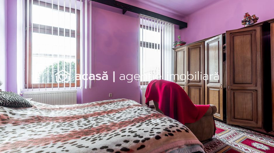 Apartament cu 3 Camere la Casă pe Strada I.L. Caragiale, Arad - Poză 2