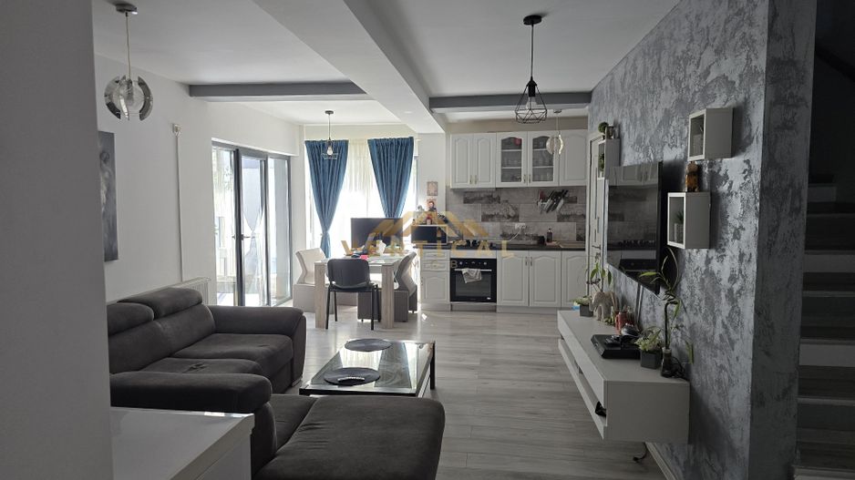 Vila duplex de vanzare / Intrare comuna Berceni - Poză 1
