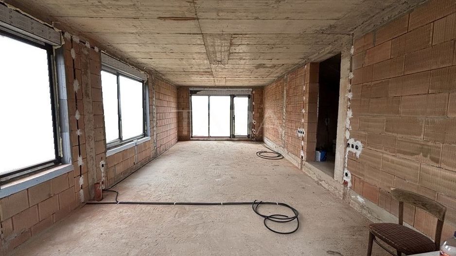 Confort și liniște într-un duplex modern, Borhanci - Poză 2