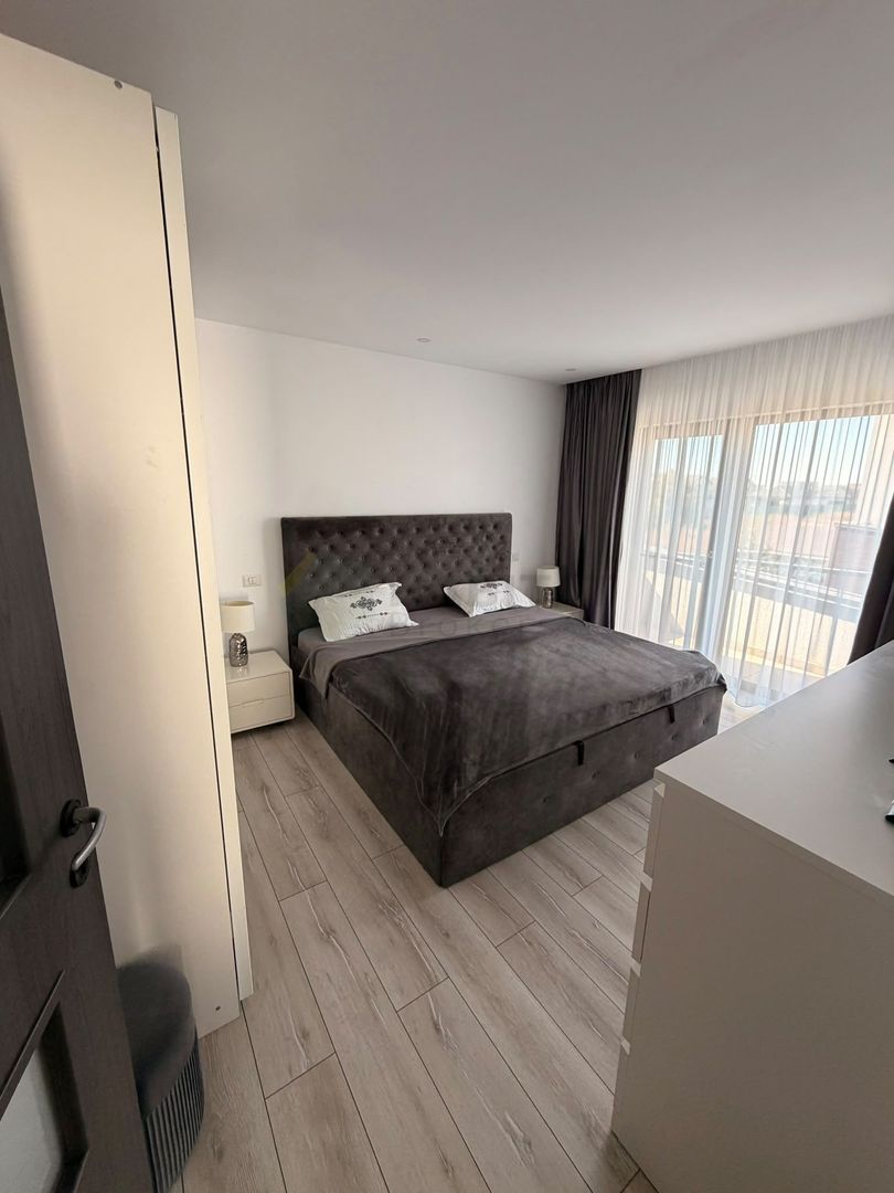 VILĂ MODERNĂ CU 4 CAMERE, CRAMĂ, SI FOIȘOR  | TUNARI – SQUARE HOUSE 2 - Poză 15
