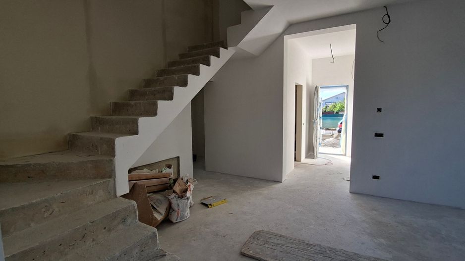 Duplex cu pozitie centrala in Dumbravita - Poză 2