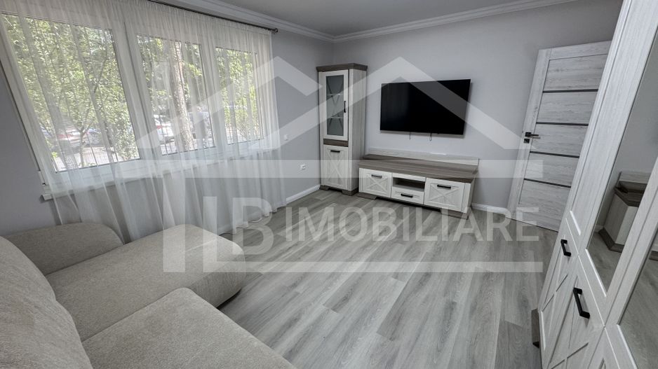 Apartament cu 3 camere, 67 mp, Zona UMFST - Poză 1