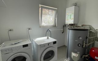 VILA SPATIOASA LA INCHIRIERE IN ZONA PIPERA LANGA SCOLI - Poză 22